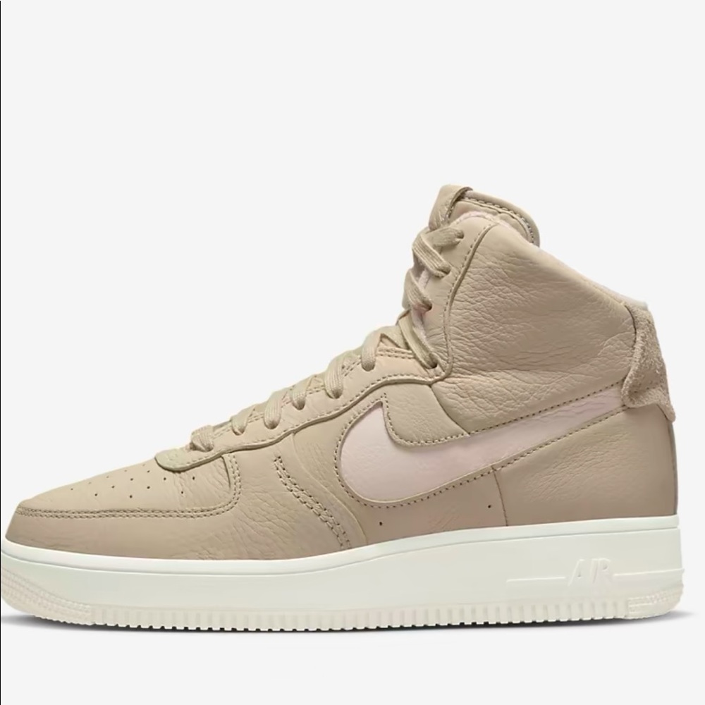 New Nike Air Force One Sculpt